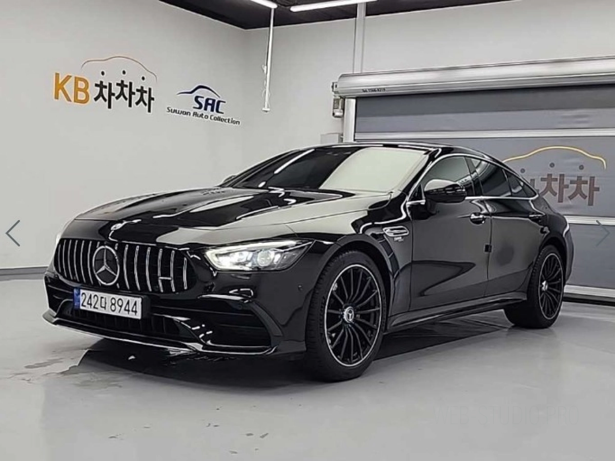 MERCEDES BENZ AMG GT