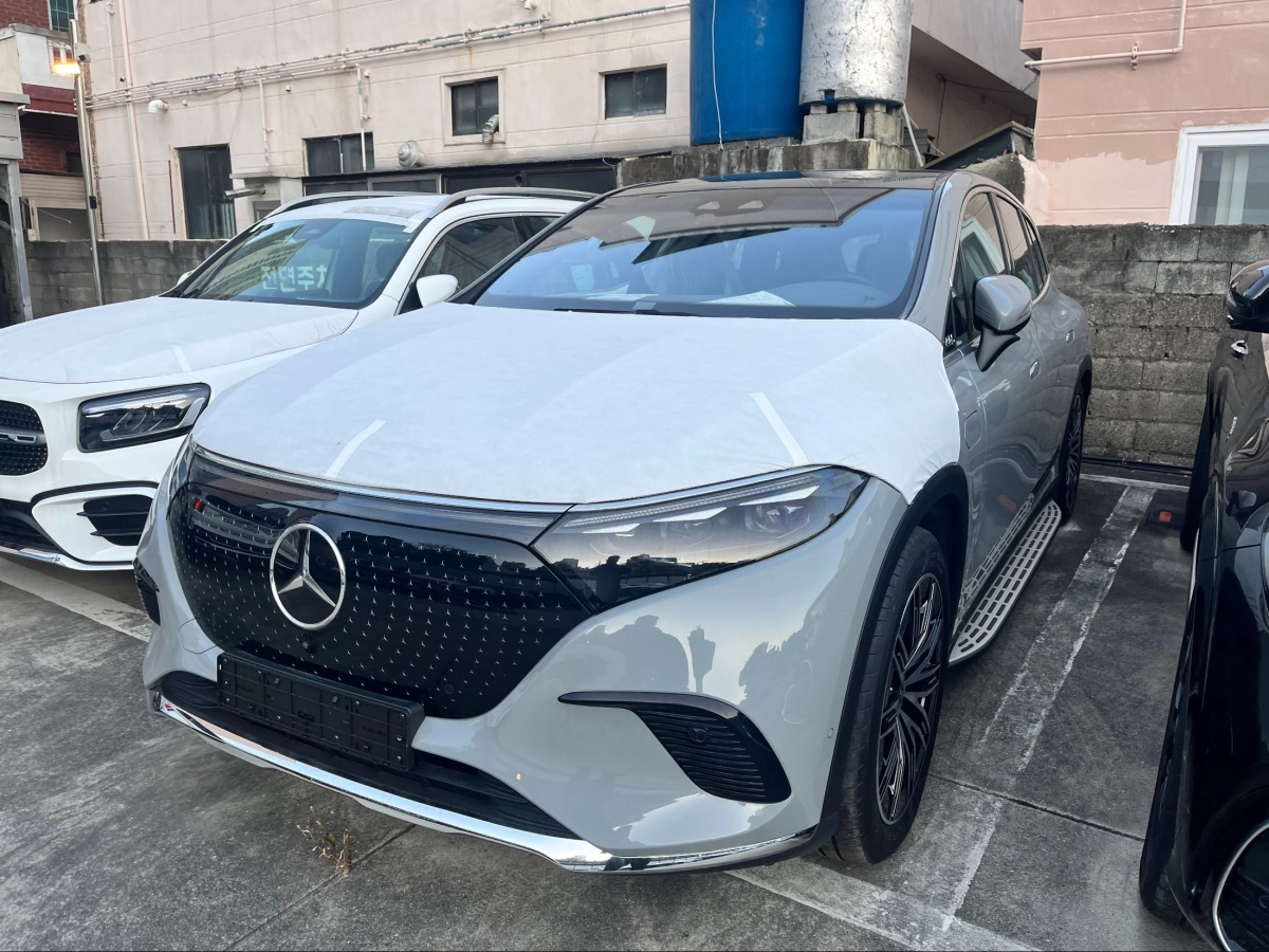 MERCEDES BENZ EQS SUV X296  2025