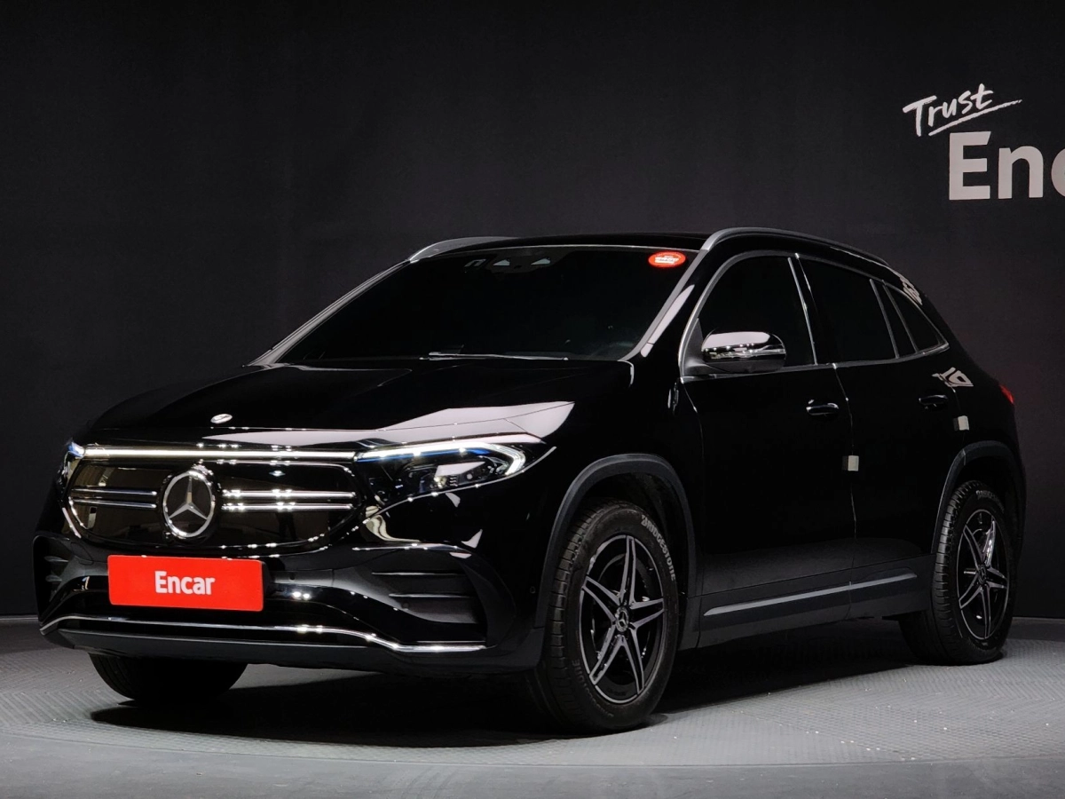 MERCEDES BENZ EQA H243