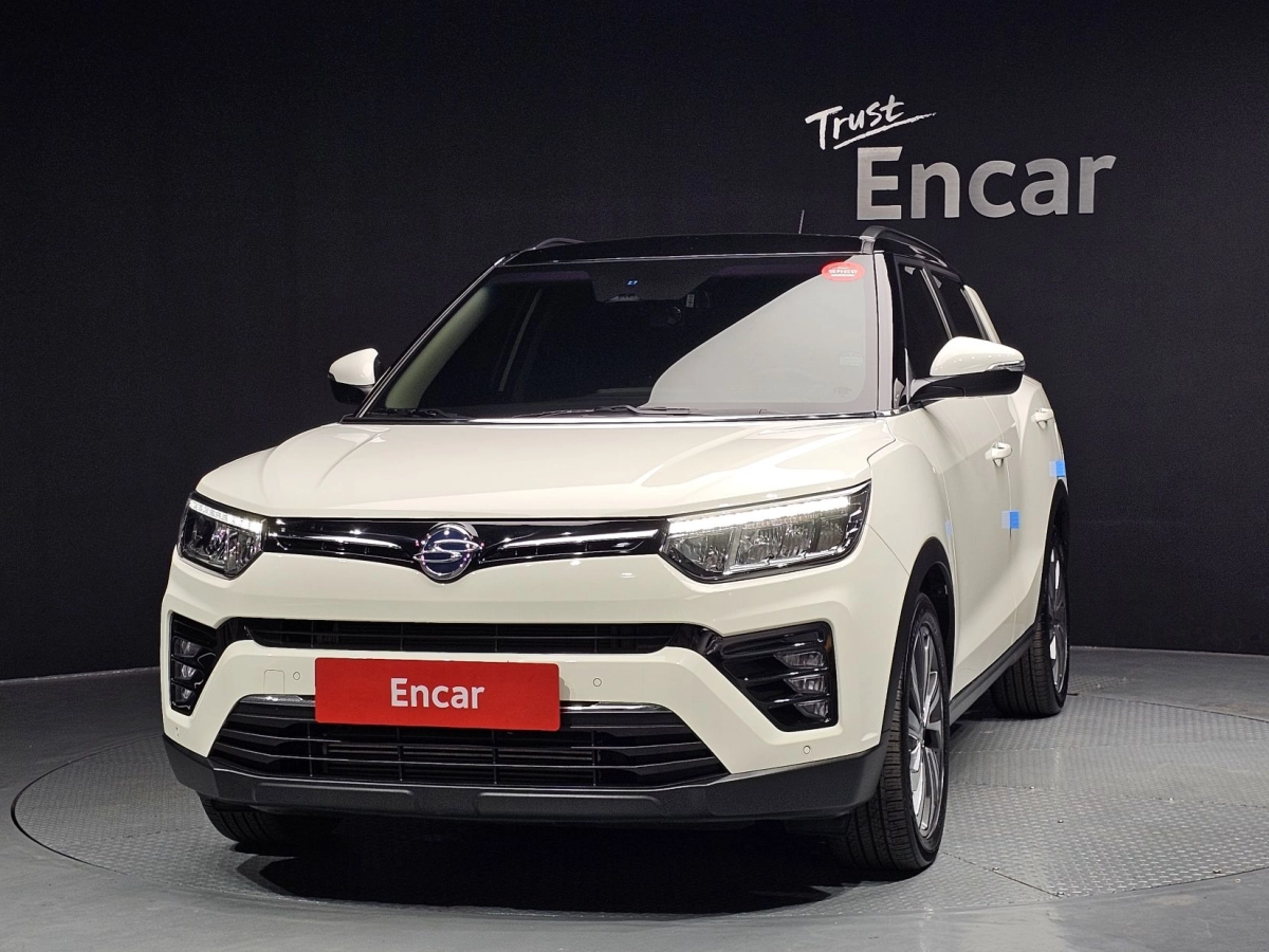 SSANGYONG TIVOLI VERY NEW