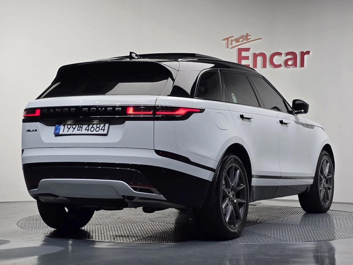 LAND ROVER RANGE ROVER VELAR  2025