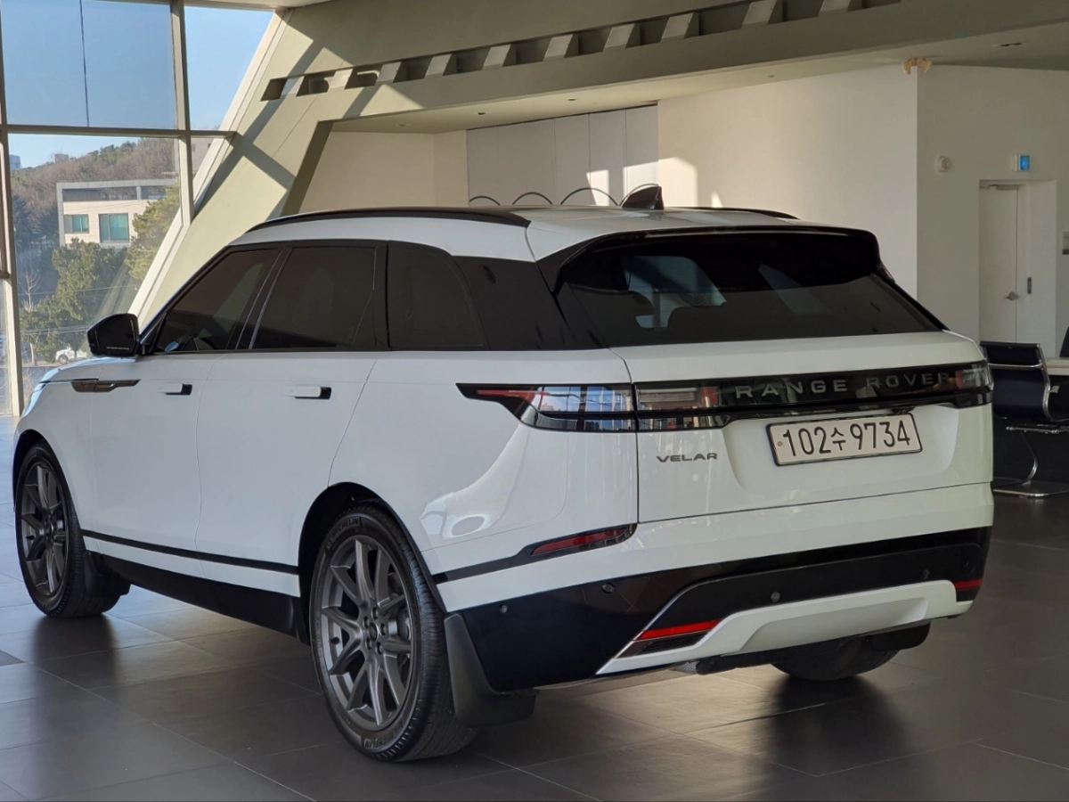 LAND ROVER RANGE ROVER VELAR
