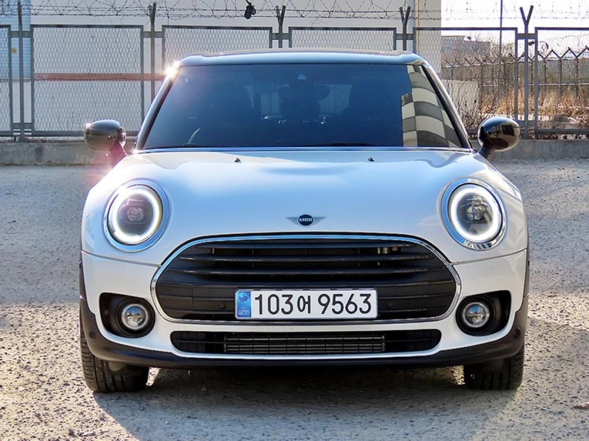 MINI CLUBMAN COOPER