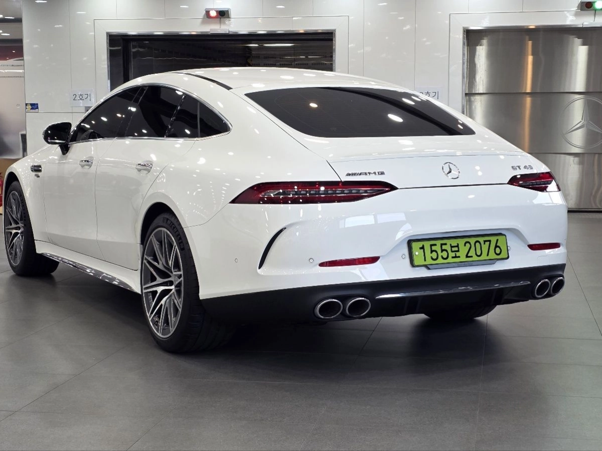 MERCEDES BENZ AMG GT