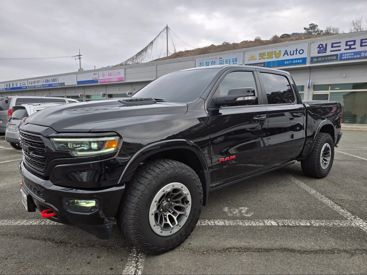 DODGE RAM PICK UP