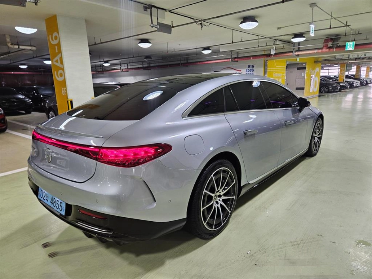 MERCEDES BENZ EQS V297