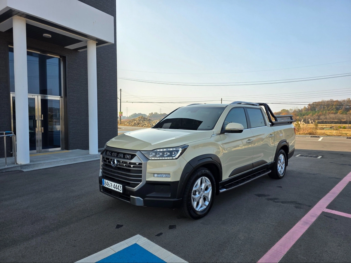 SSANGYONG REXTON SPORTS CAR