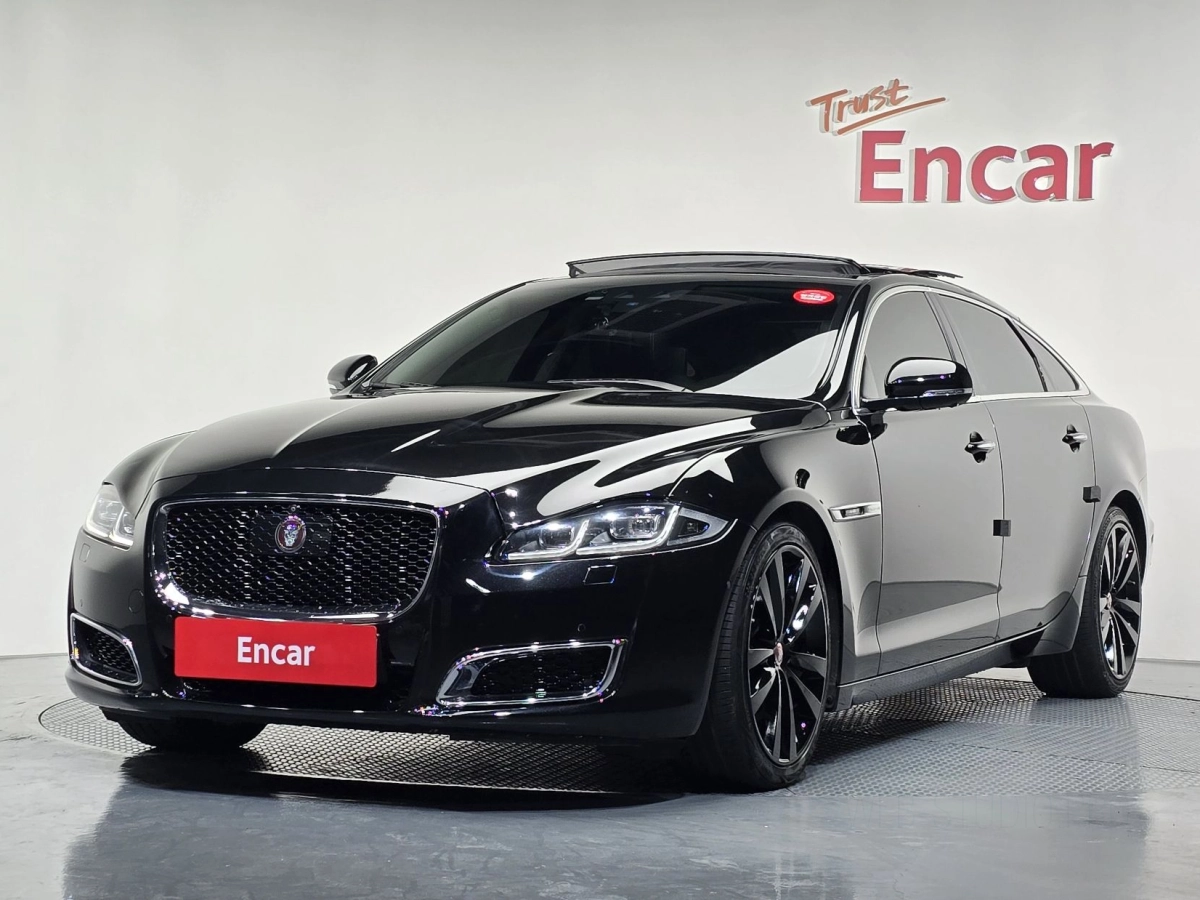 JAGUAR XJ  2019