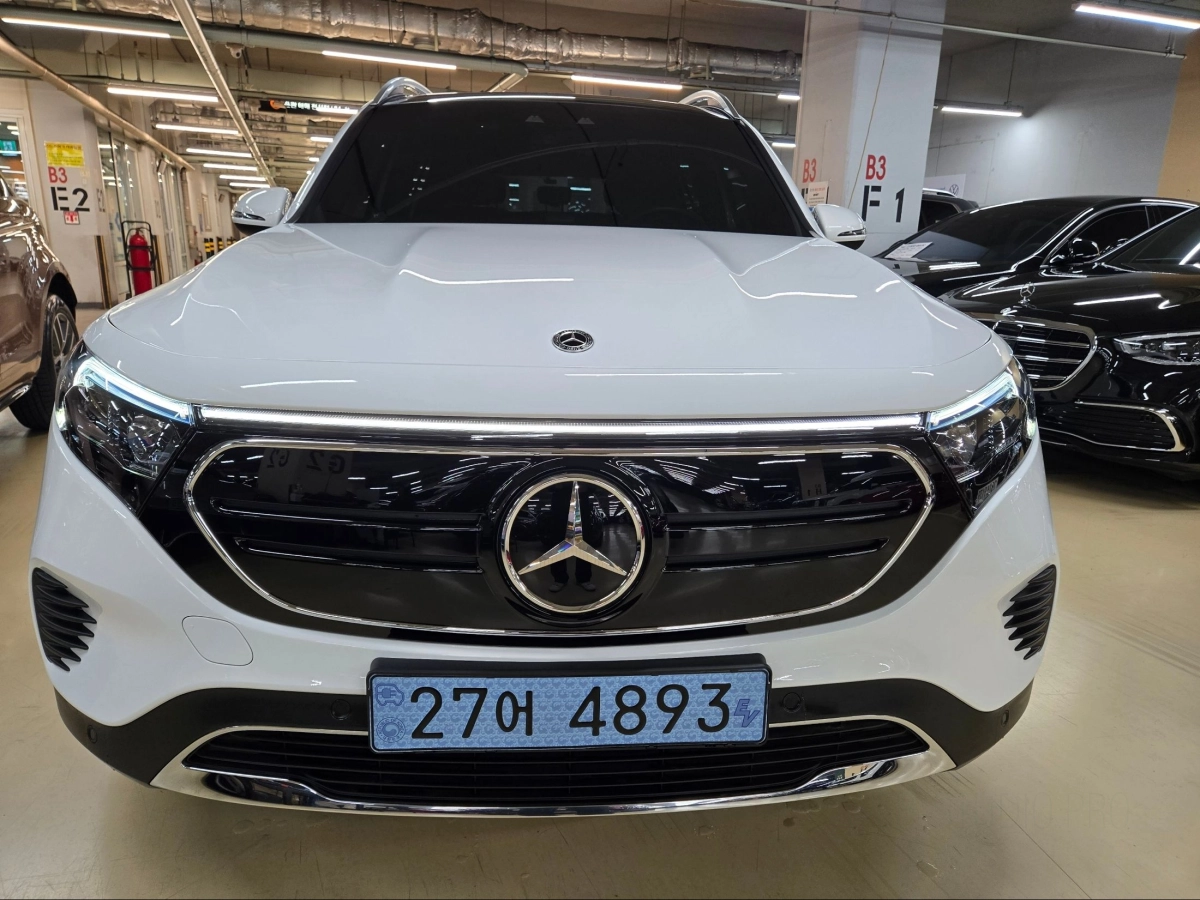 MERCEDES BENZ EQB X243