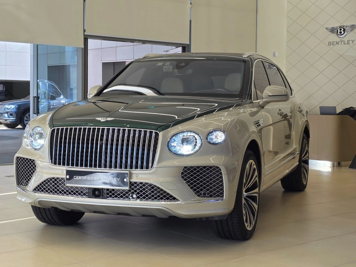 BENTLEY BENTAYGA  2025