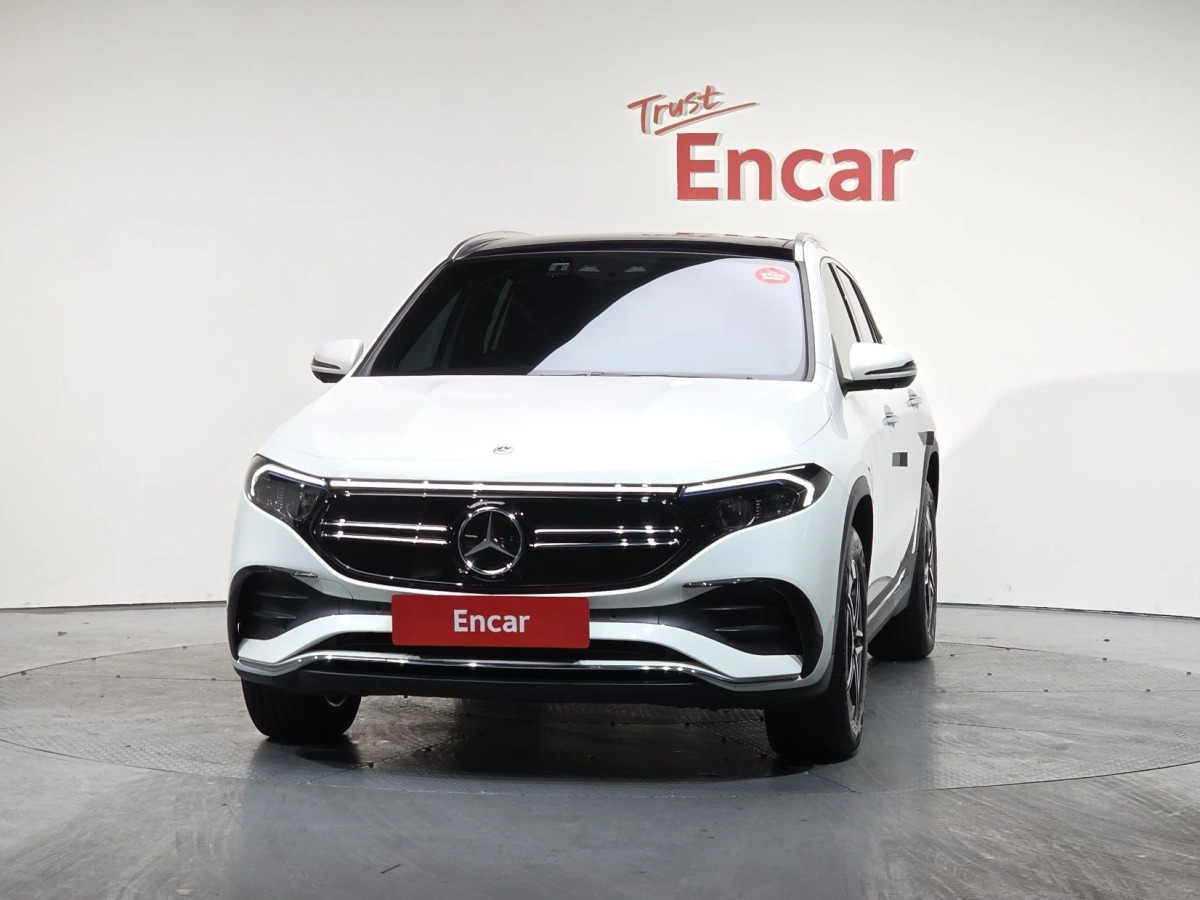 MERCEDES BENZ EQA H243