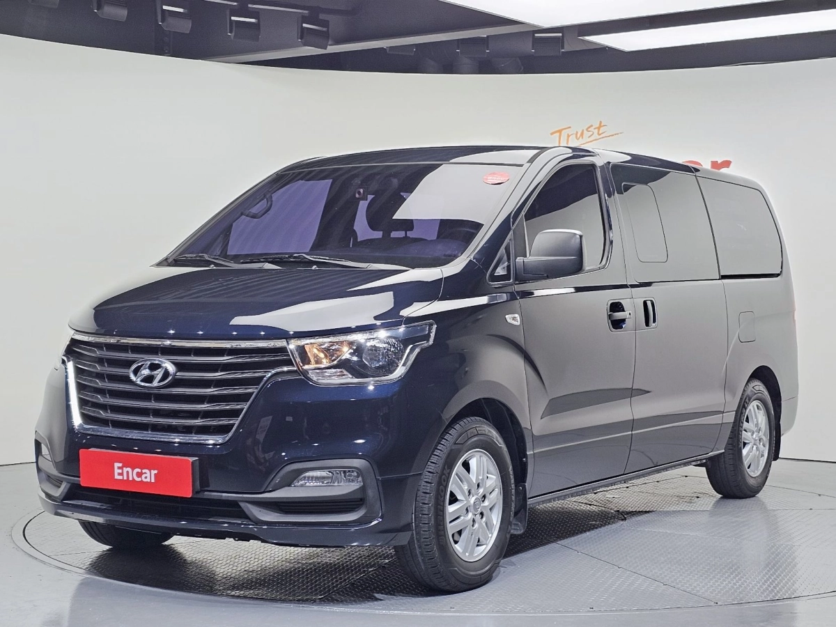 HYUNDAI STAREX GRAND  2021