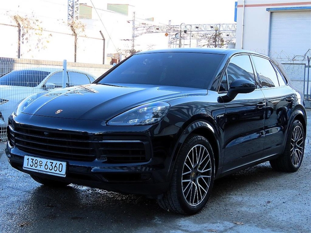 PORSCHE CAYENNE PO536  2020