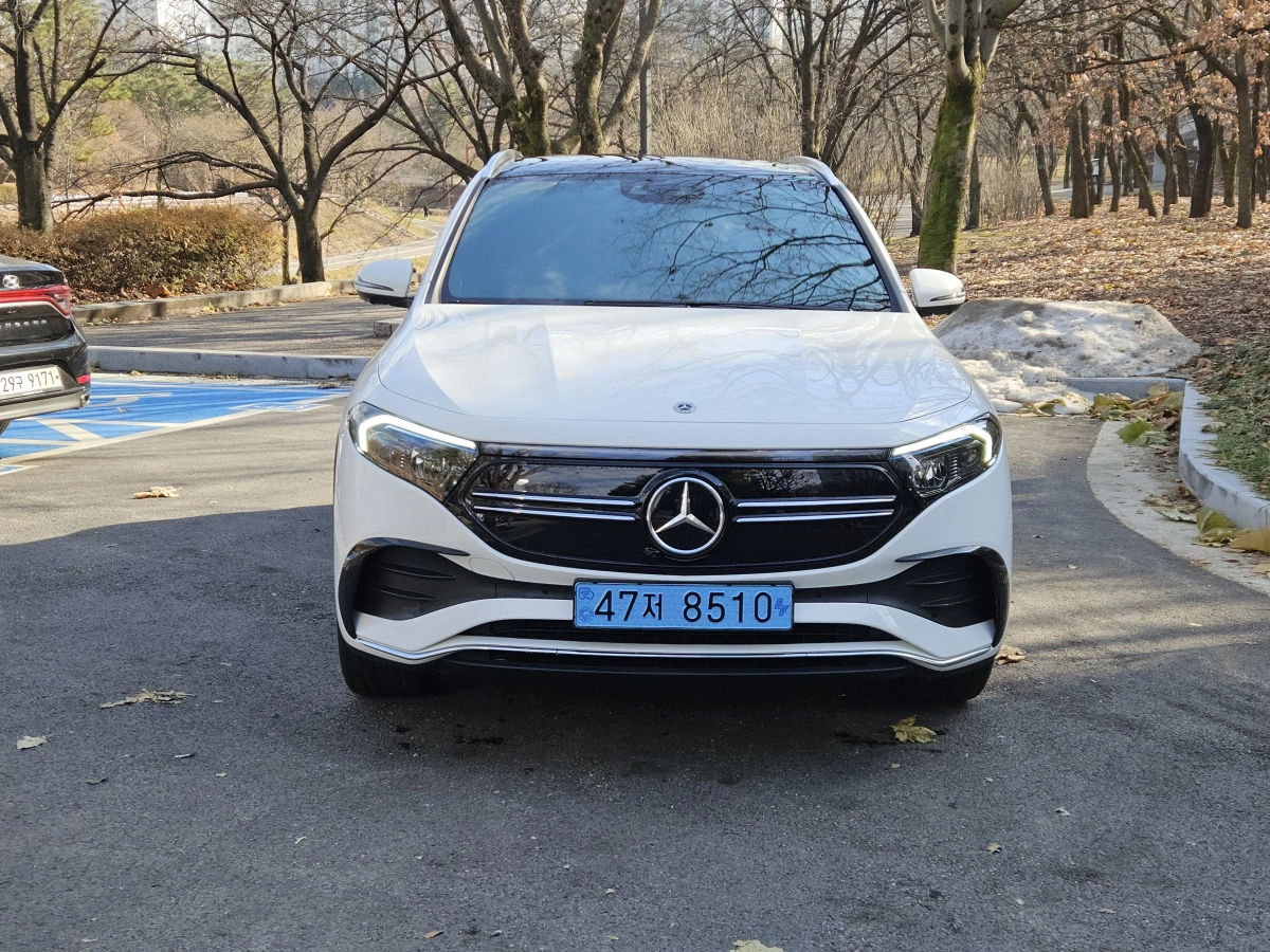 MERCEDES BENZ EQA H243