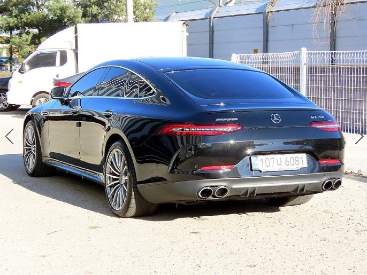 MERCEDES BENZ AMG GT