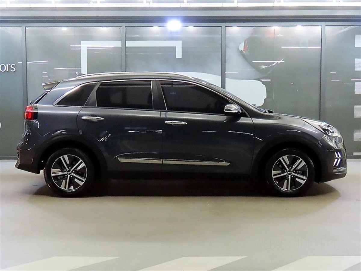 KIA NIRO