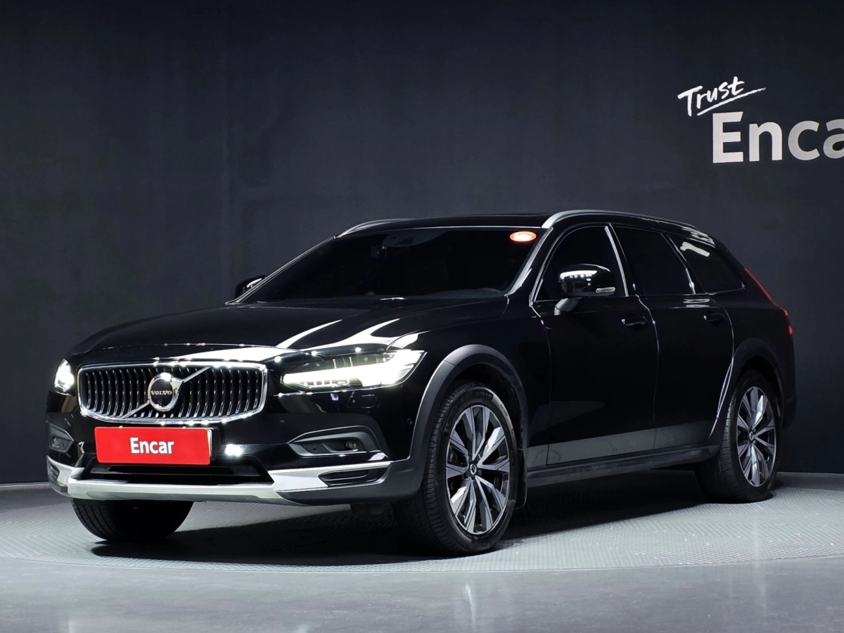 VOLVO V90 CROSS COUNTRY  2020