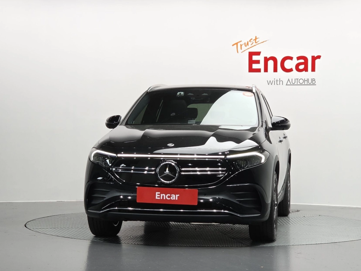 MERCEDES BENZ EQA H243