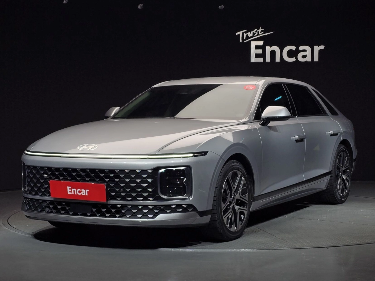 HYUNDAI GRANDEUR HYBRID GN7  2023