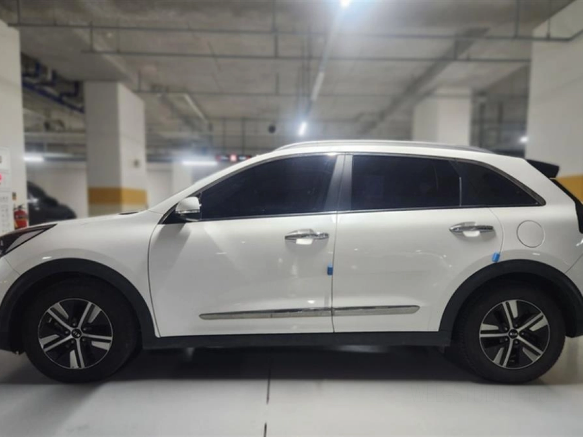 KIA NIRO
