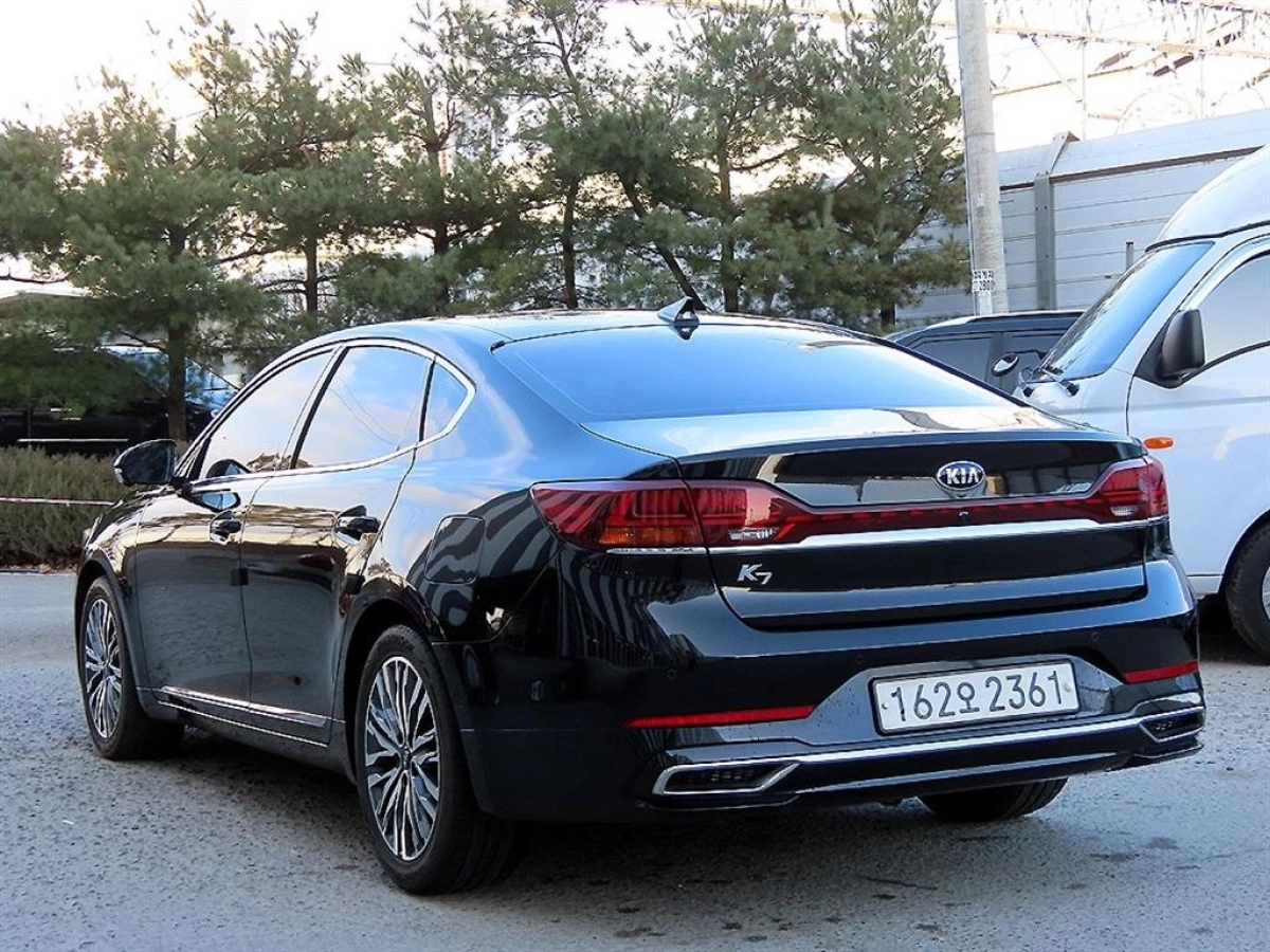 KIA K7 PREMIER