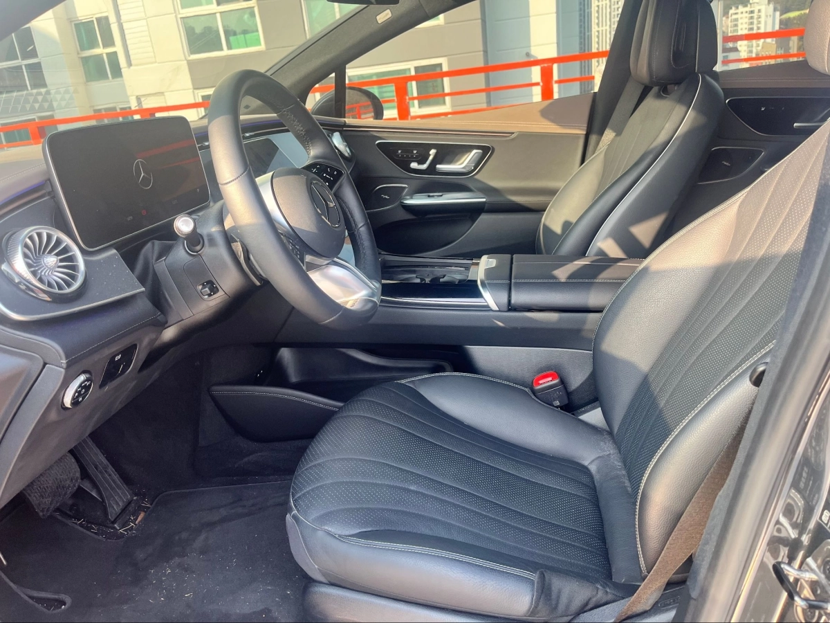 MERCEDES BENZ EQE V295