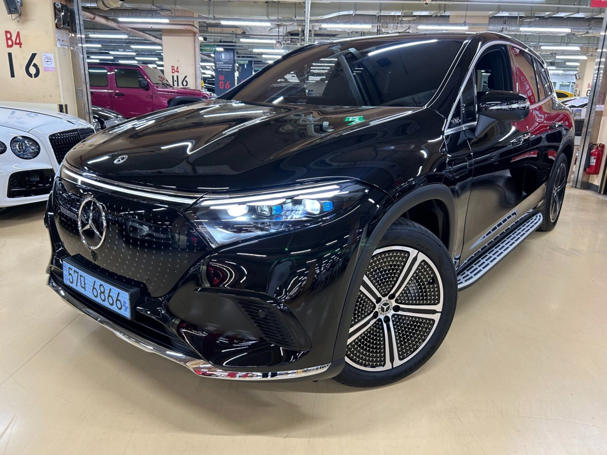 MERCEDES BENZ EQS SUV X296