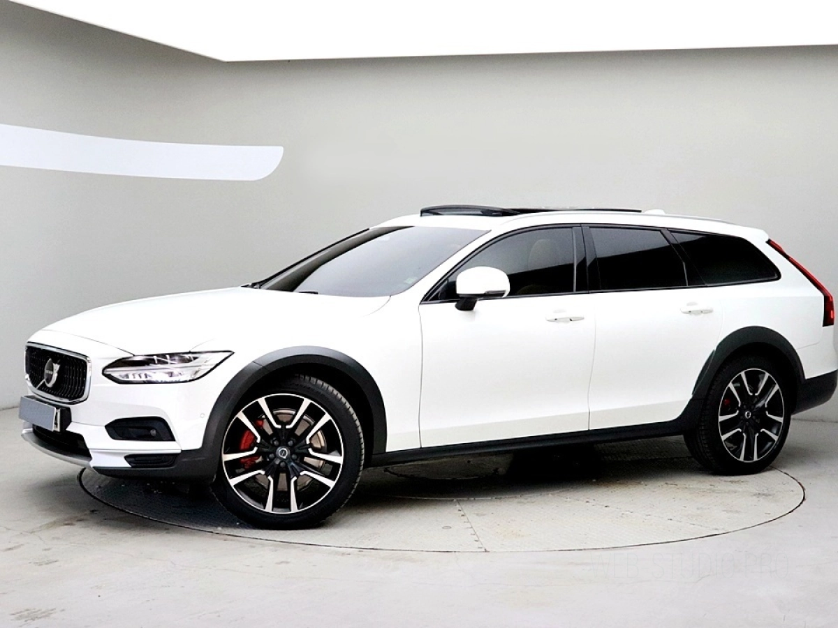VOLVO V90 CROSS COUNTRY