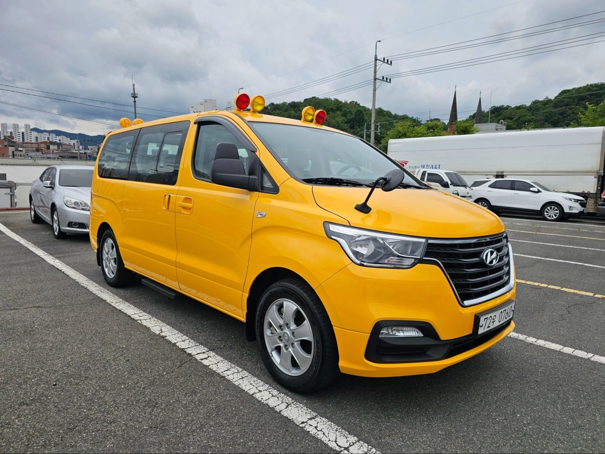 HYUNDAI STAREX GRAND