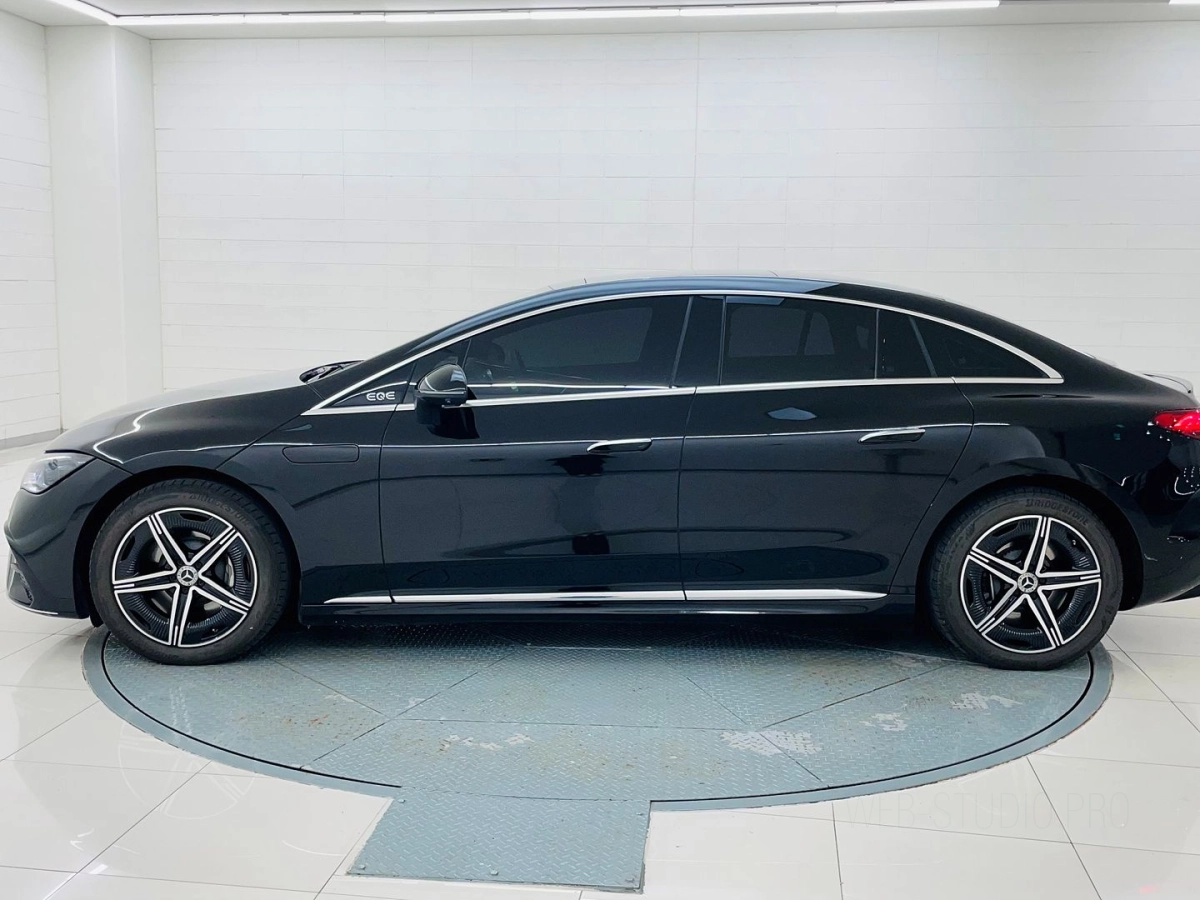 MERCEDES BENZ EQE V295