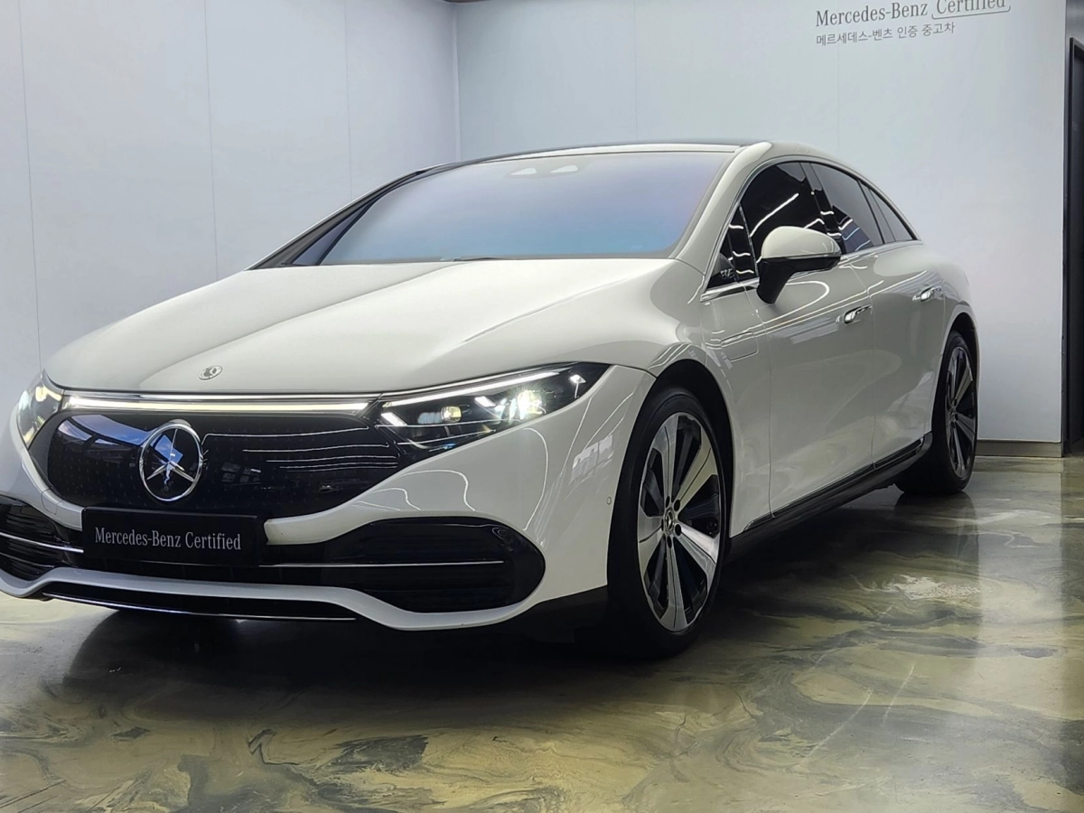 MERCEDES BENZ EQS V297  2023