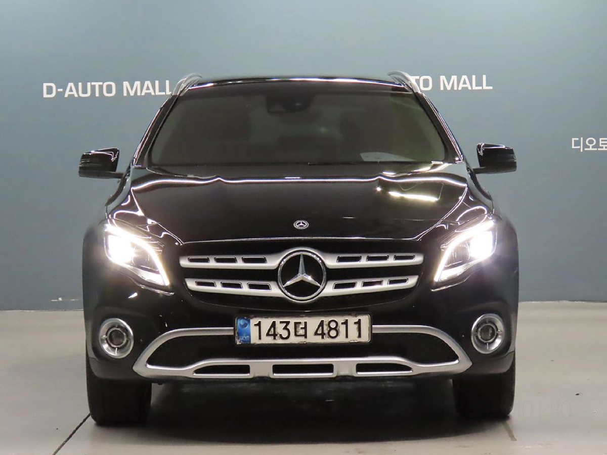 MERCEDES BENZ GLA-CLASS X156