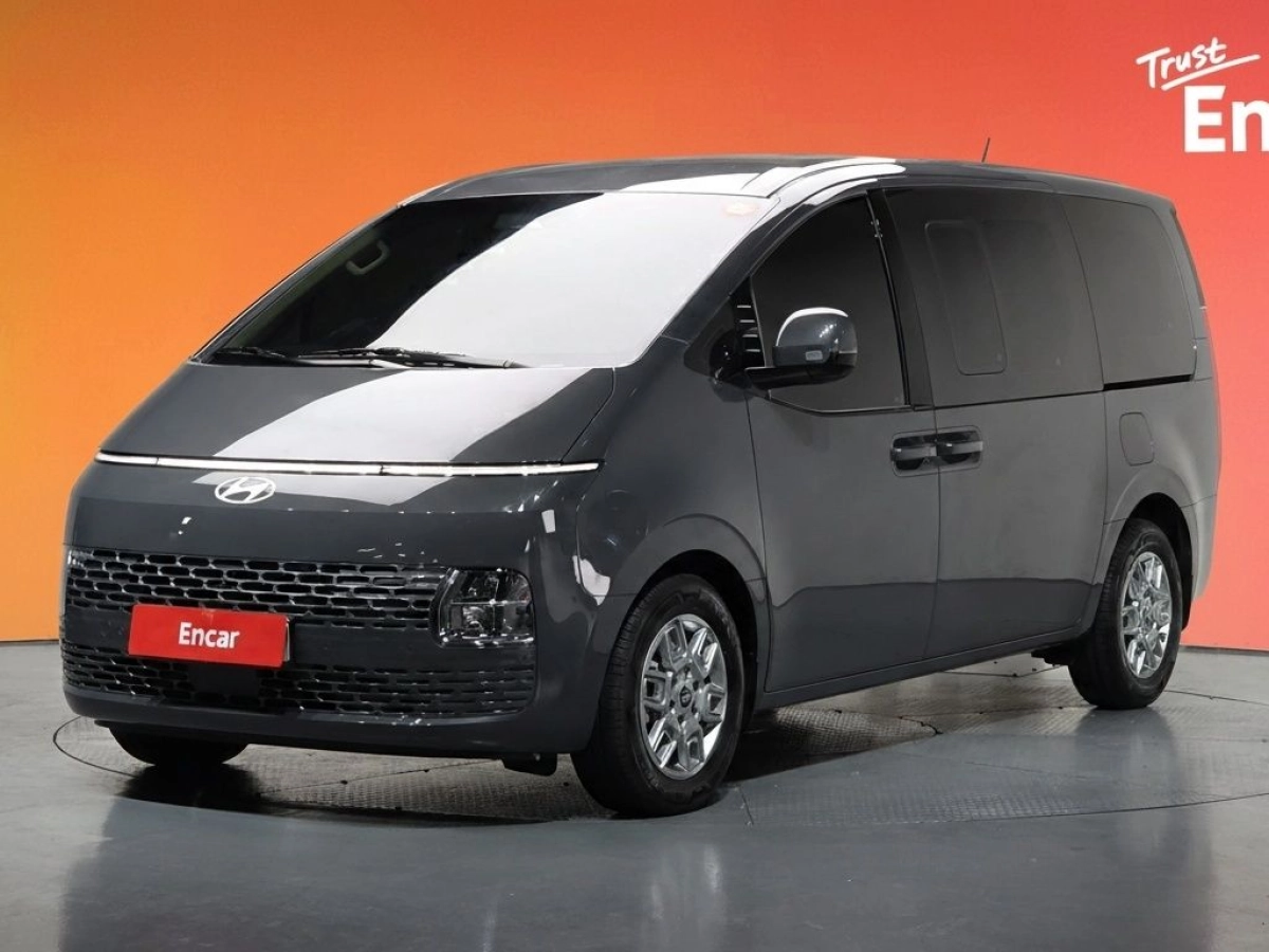 HYUNDAI STARIA  2025