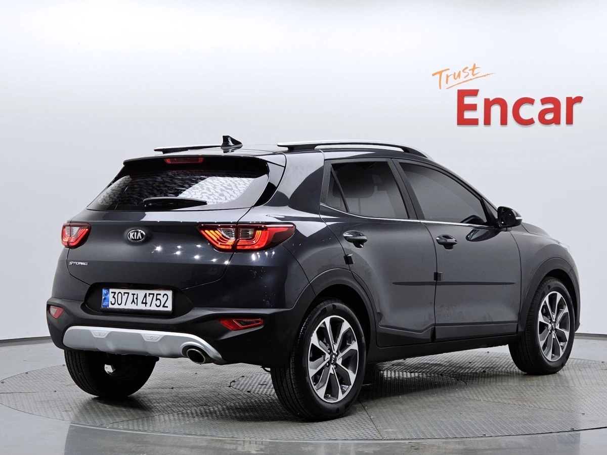 KIA STONIC