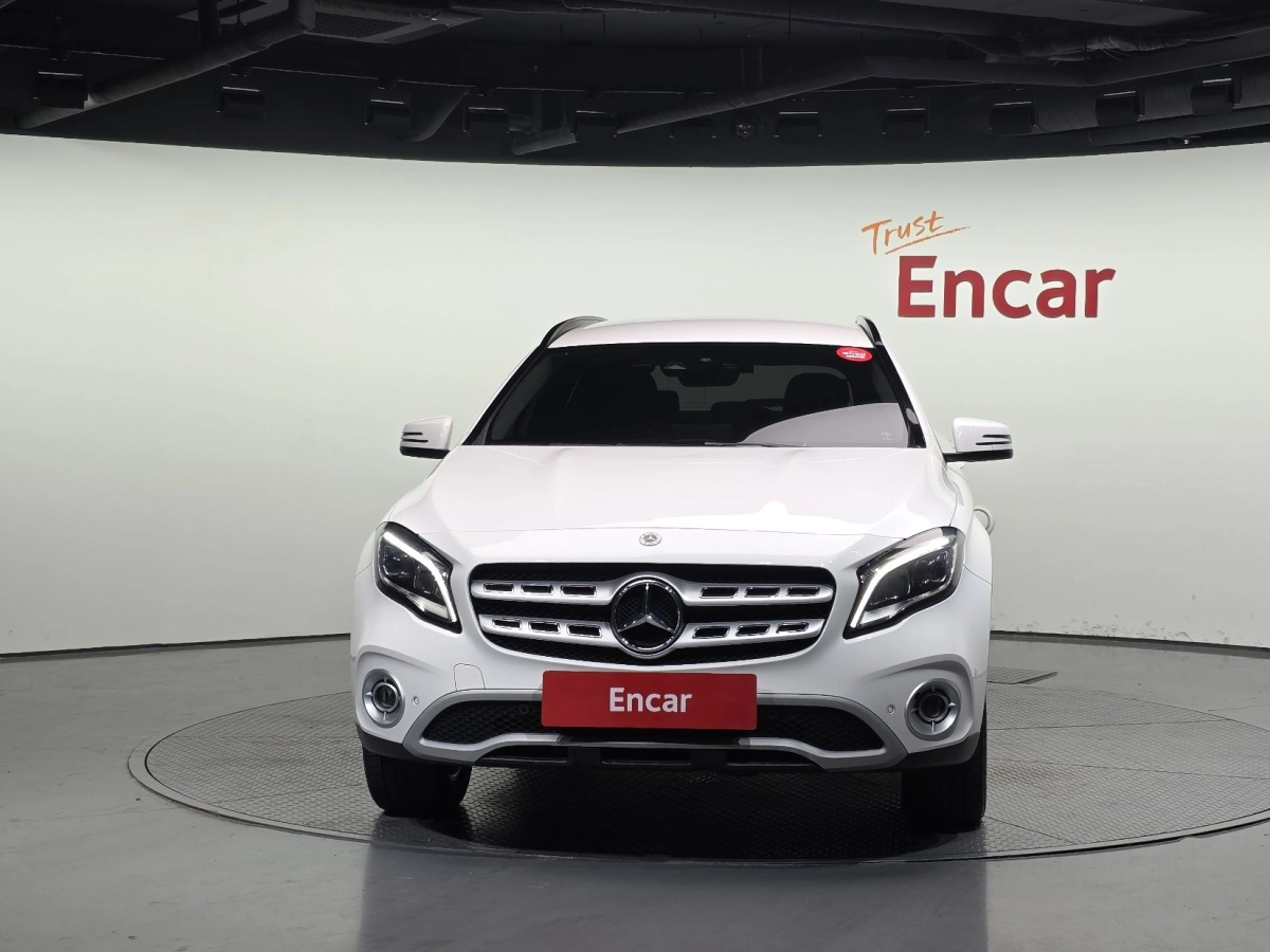 MERCEDES BENZ GLA-CLASS X156