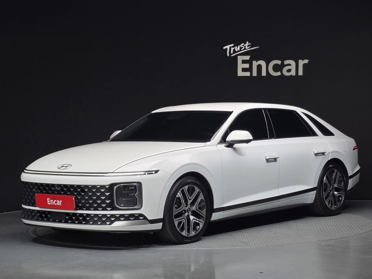 HYUNDAI GRANDEUR HYBRID GN7 2023