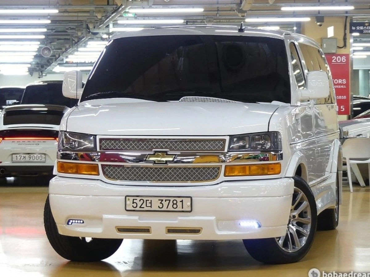 CHEVROLET EXPRESS VAN  2021