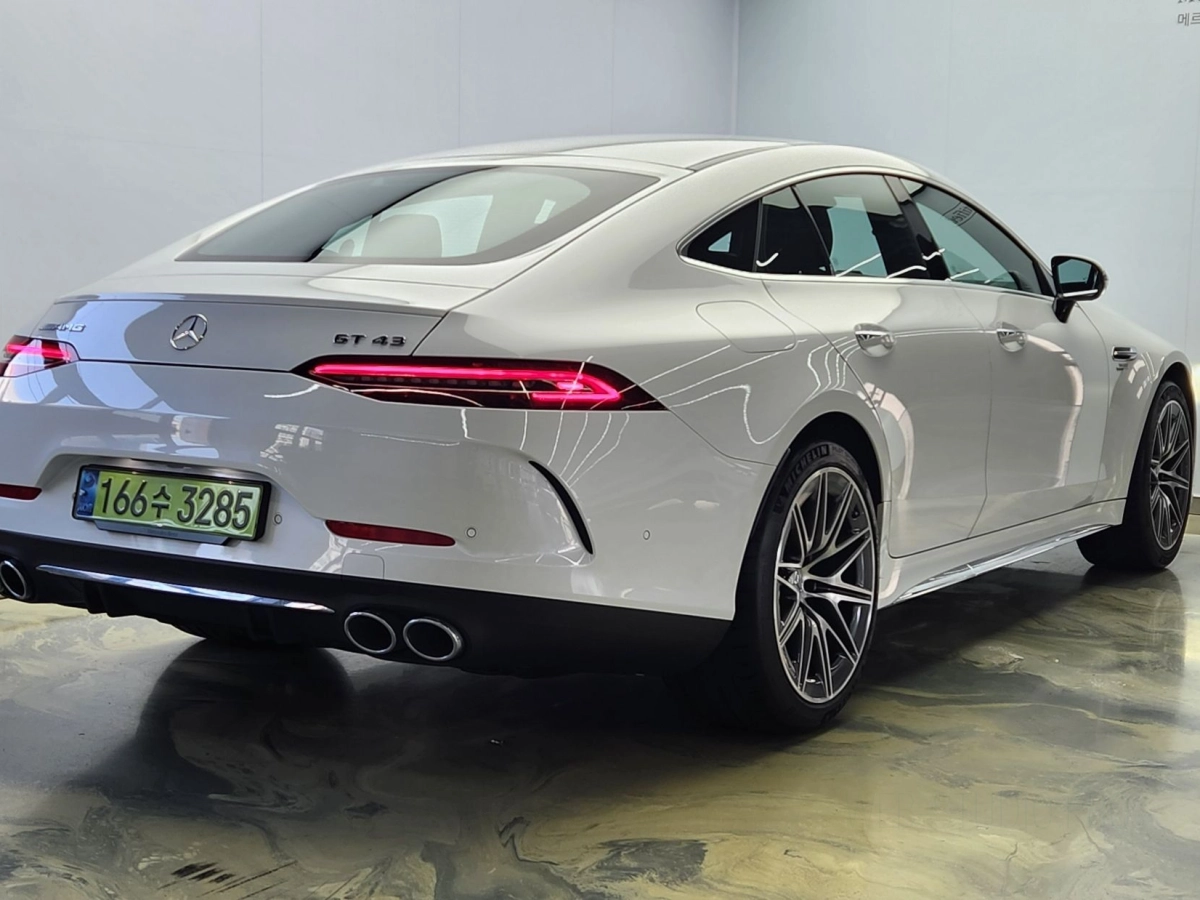 MERCEDES BENZ AMG GT