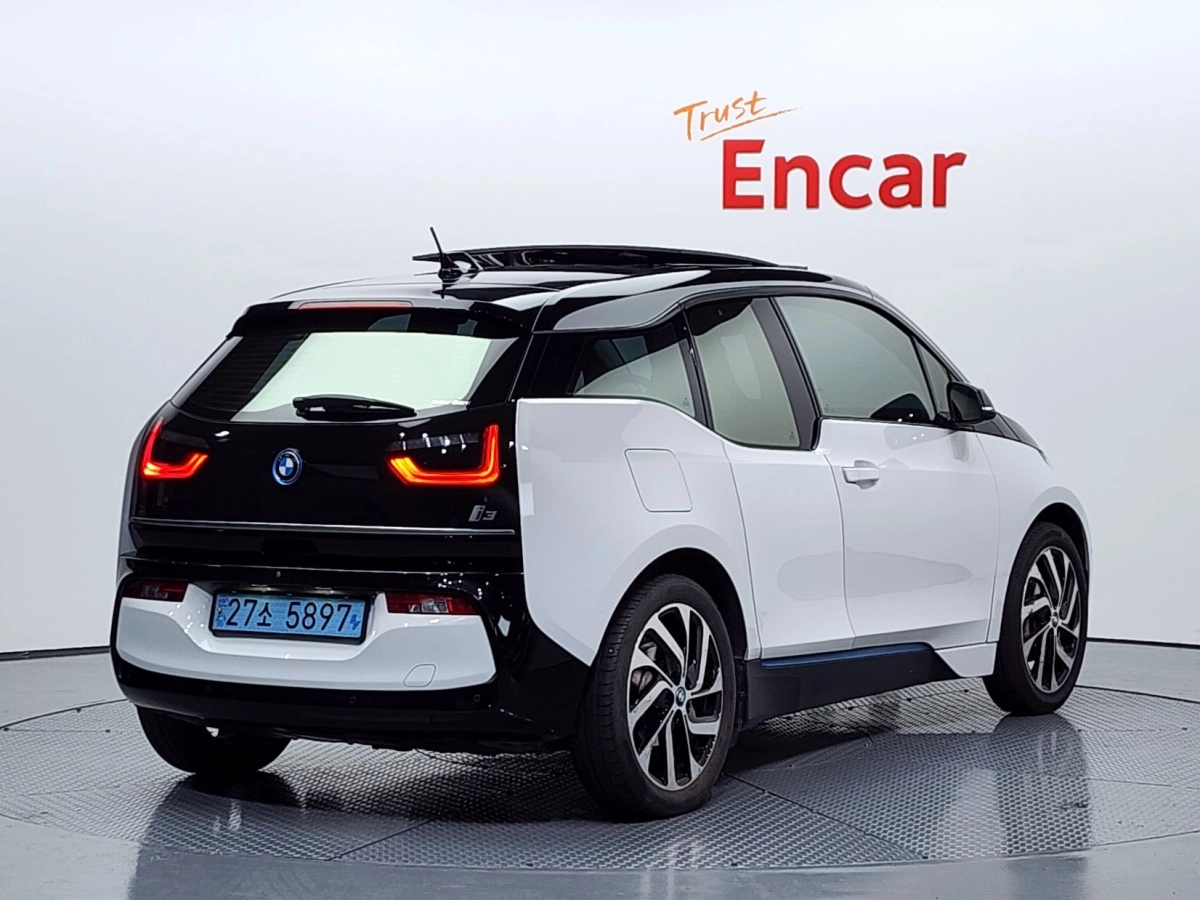 BMW I3