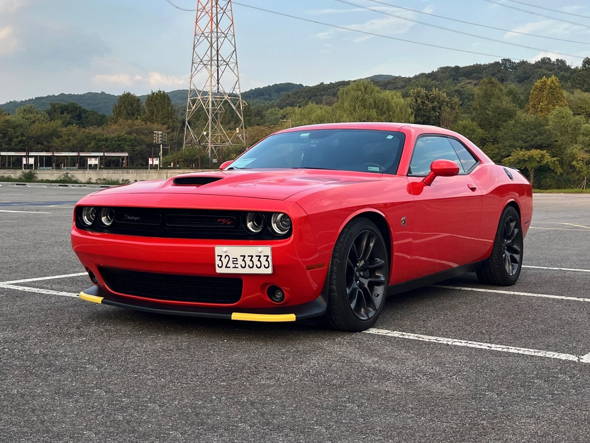 DODGE CHALLENGER