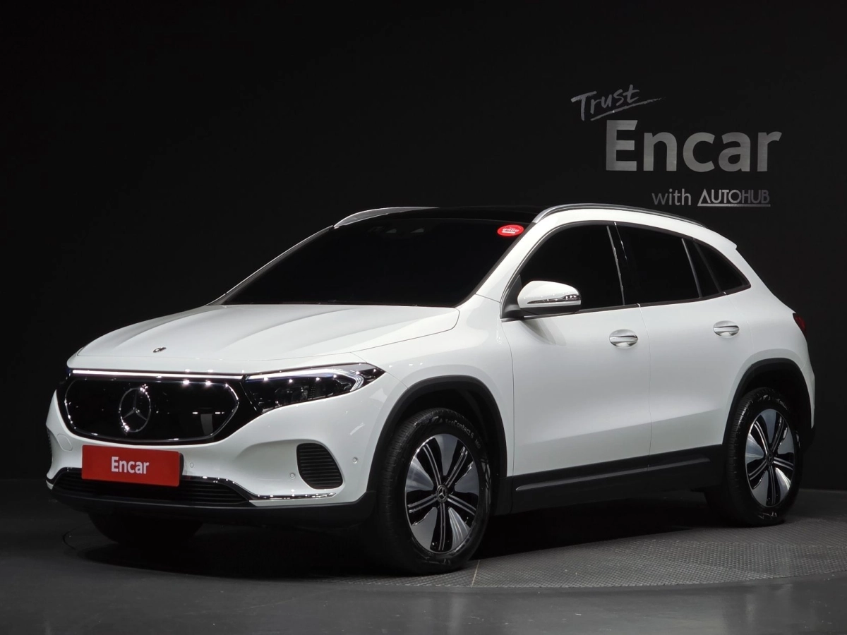 MERCEDES BENZ EQA H243  2023