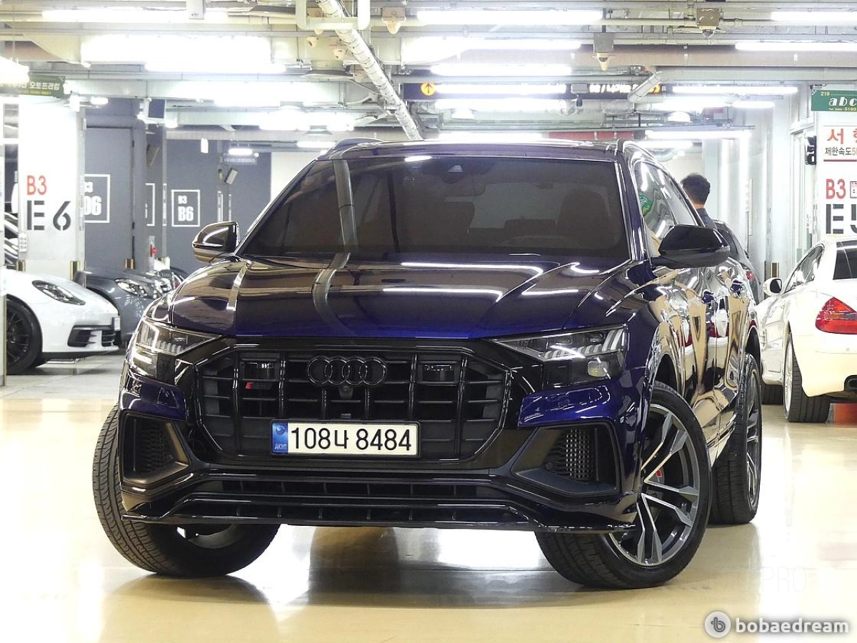 AUDI SQ8 4M