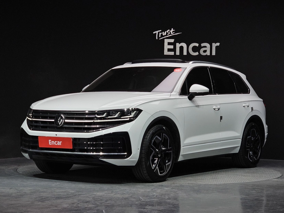 VOLKSWAGEN TOUAREG 2024