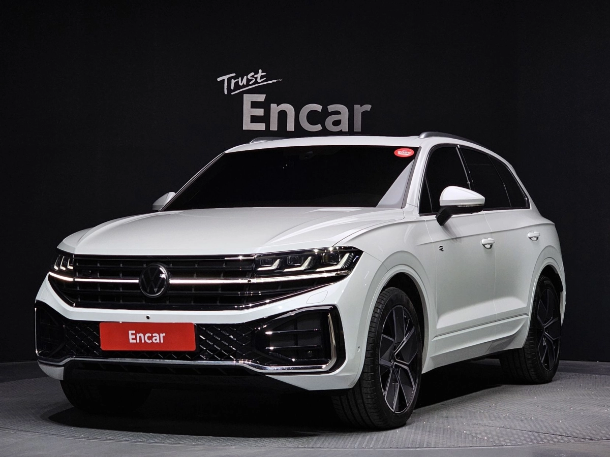 VOLKSWAGEN TOUAREG 2024