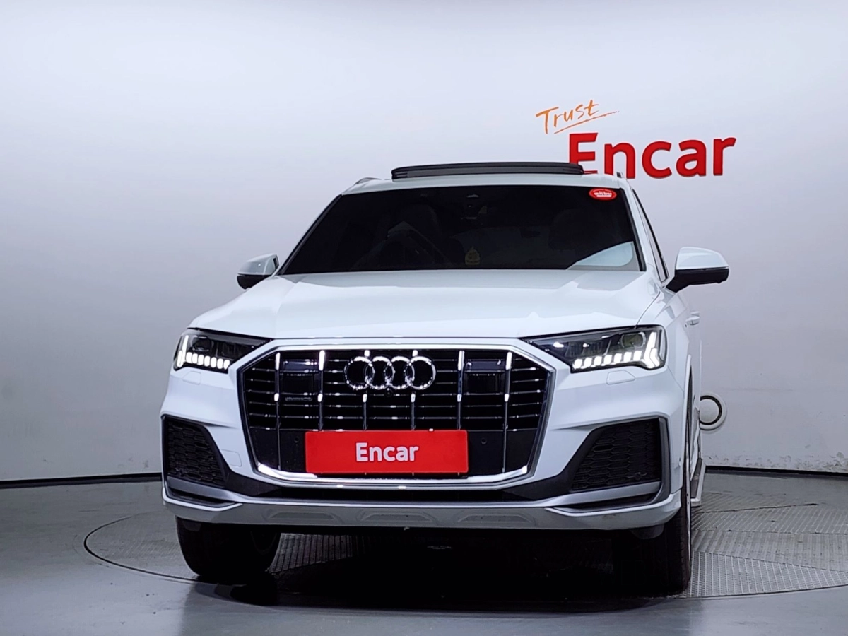 AUDI Q7 4M