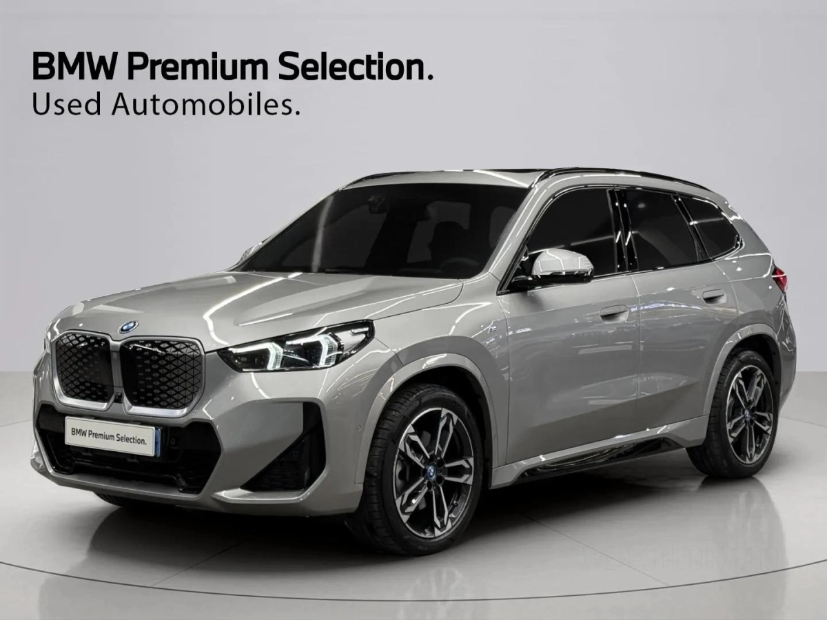 BMW IX1 U11  2024