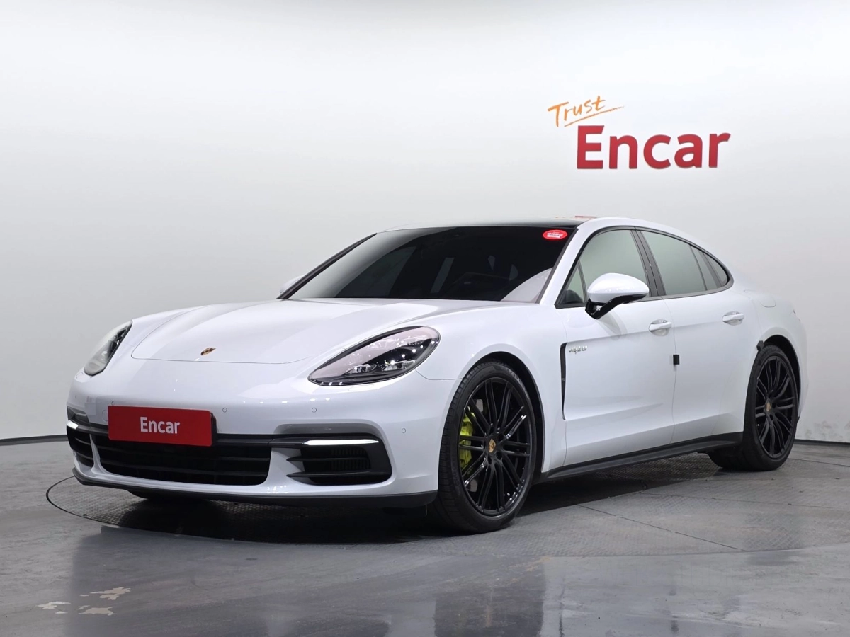 PORSCHE PANAMERA 971