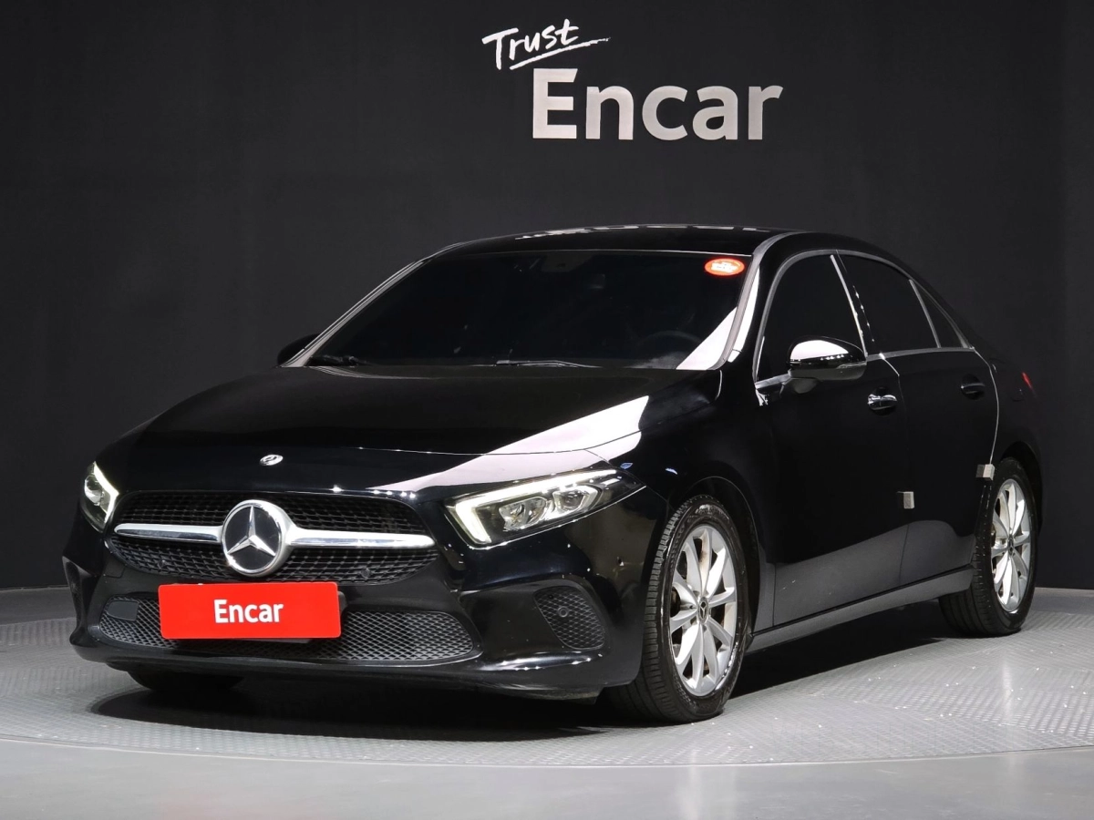 MERCEDES BENZ A-CLASS W177