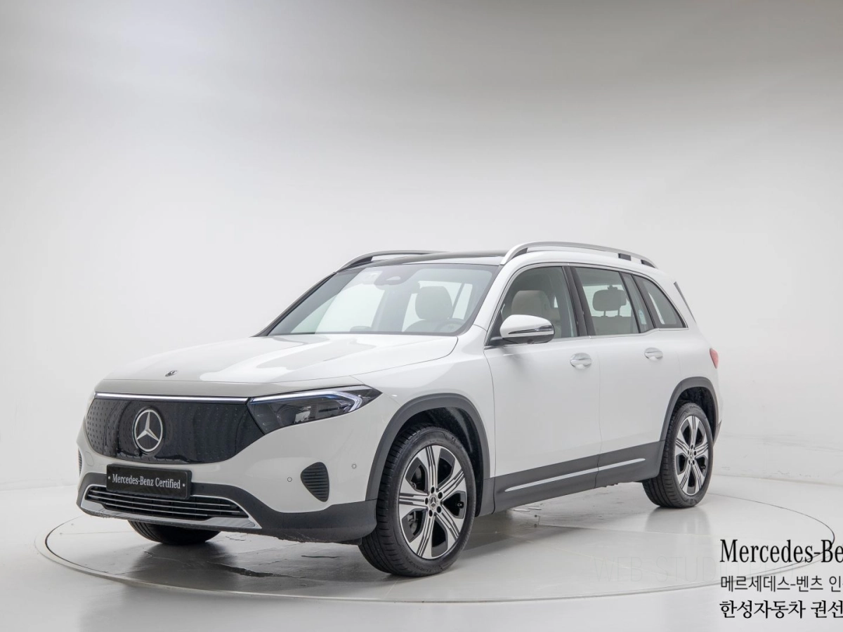 MERCEDES BENZ EQB X243  2024