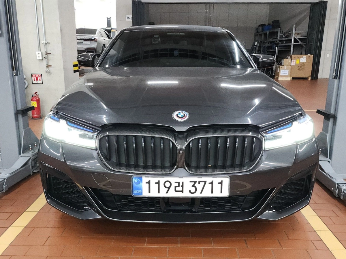 BMW 5-SERIES G30 2022